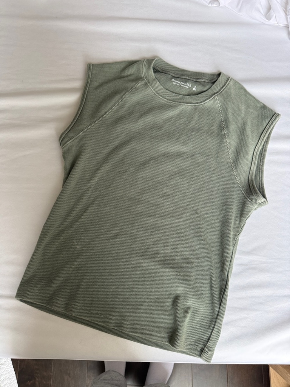 Abercrombie Sleeveless Ribbed Tank Top - Olive Green Women’s S